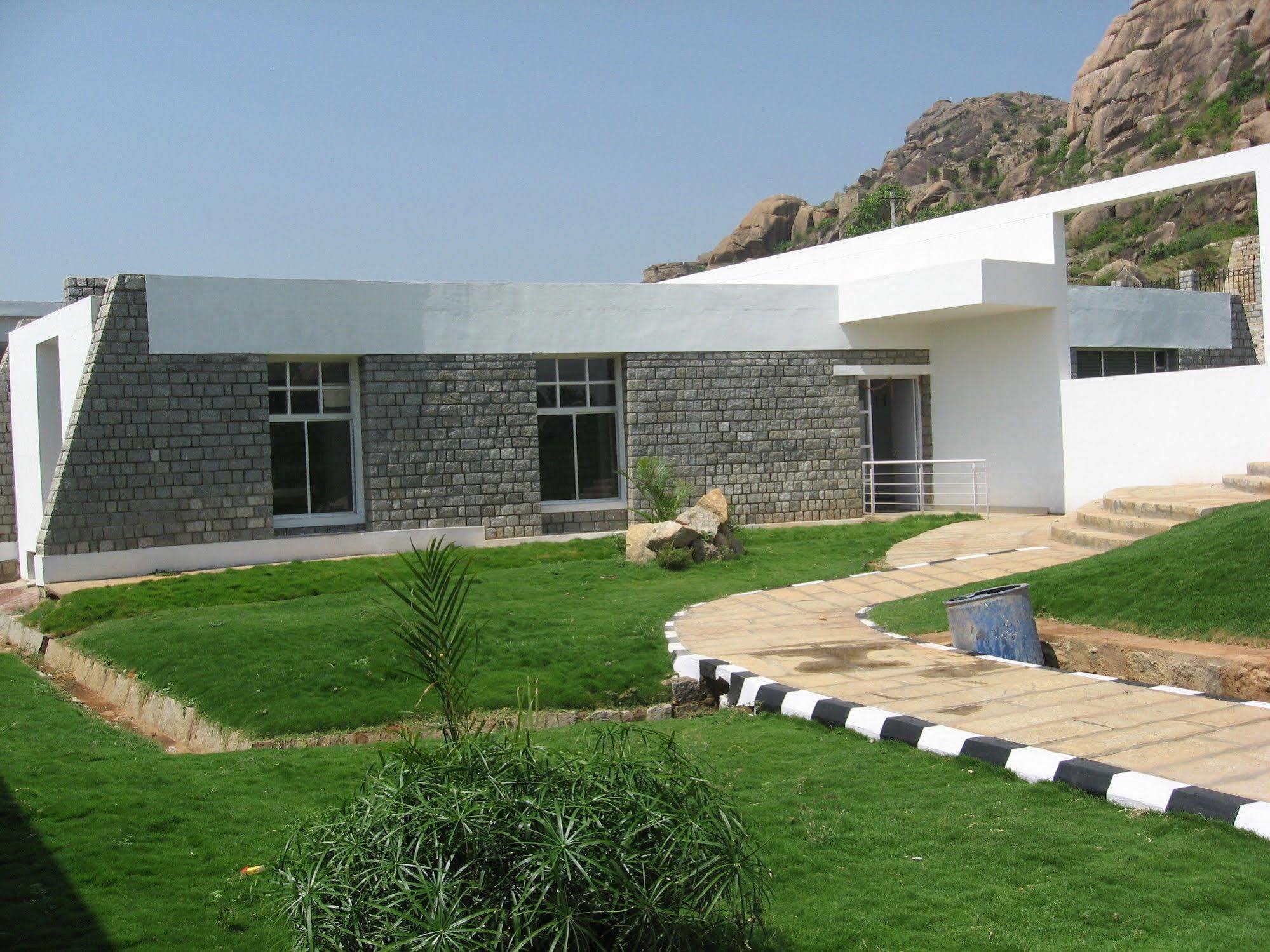 Kstdc Hotel Mayura Yatrinivas Mysore Esterno foto