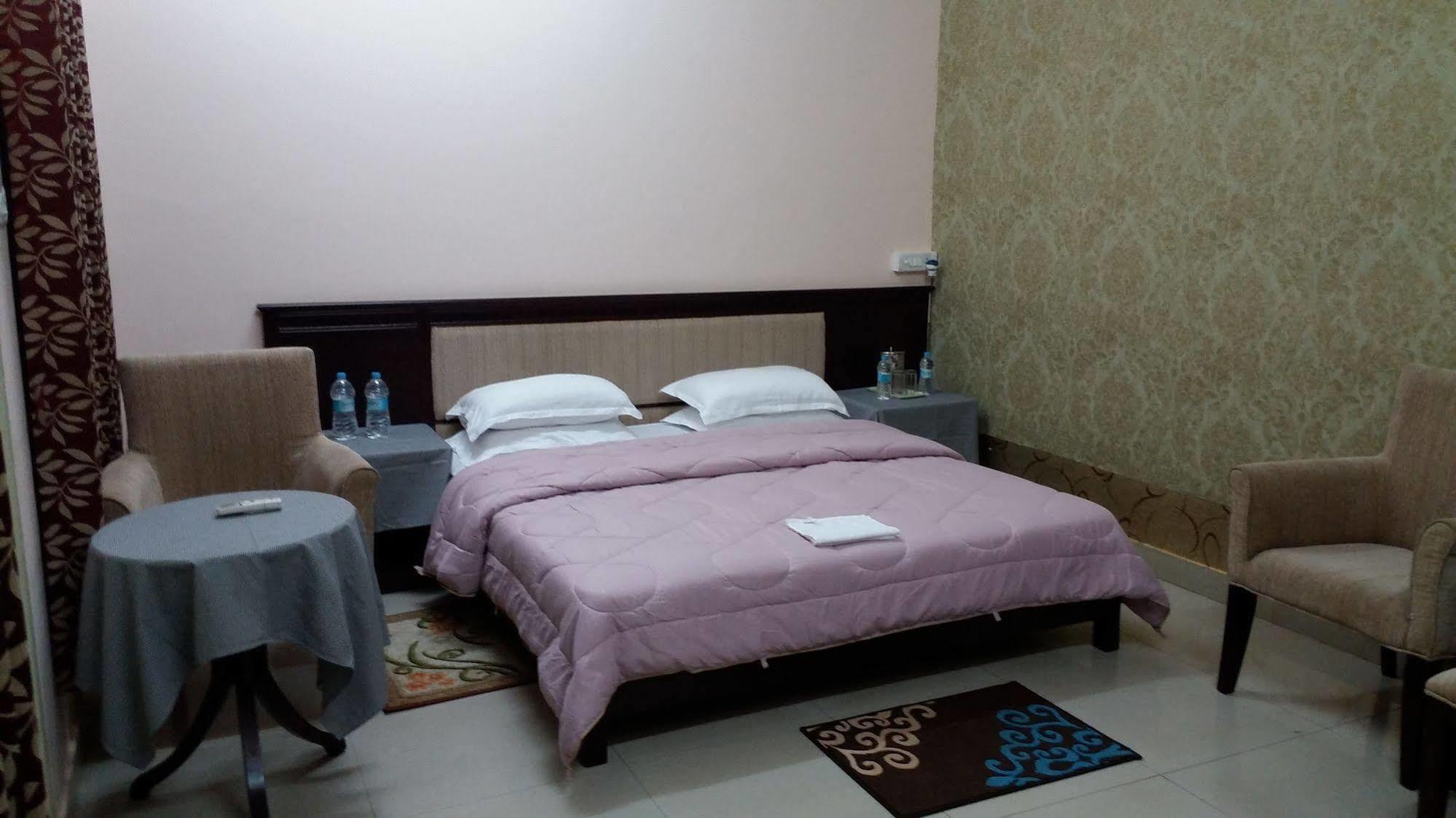 Kstdc Hotel Mayura Yatrinivas Mysore Esterno foto